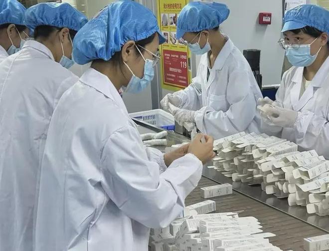 黛美雅詩 廣東化妝品代工廠如何賦能連鎖品牌打造核心產(chǎn)品力